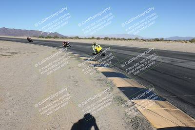 media/Dec-01-2025-Moto Forza (Mon) [[2daa91e15f]]/2-Intermediate Group/Session 4 (Turn 10 Inside)/